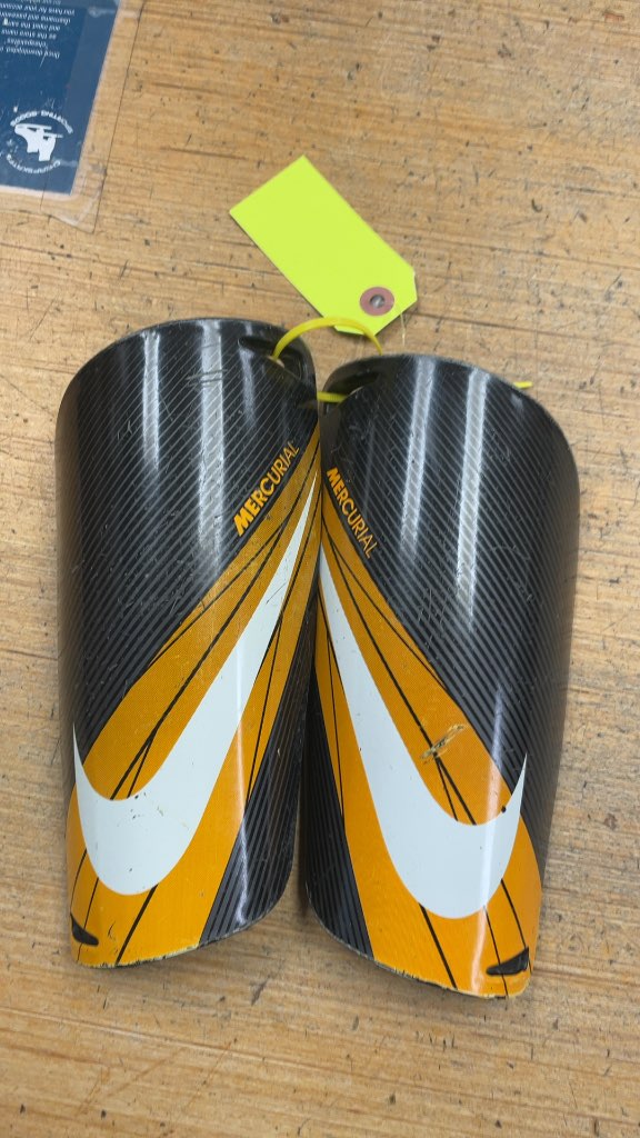 Nike Mercurial Adult Shin Guards