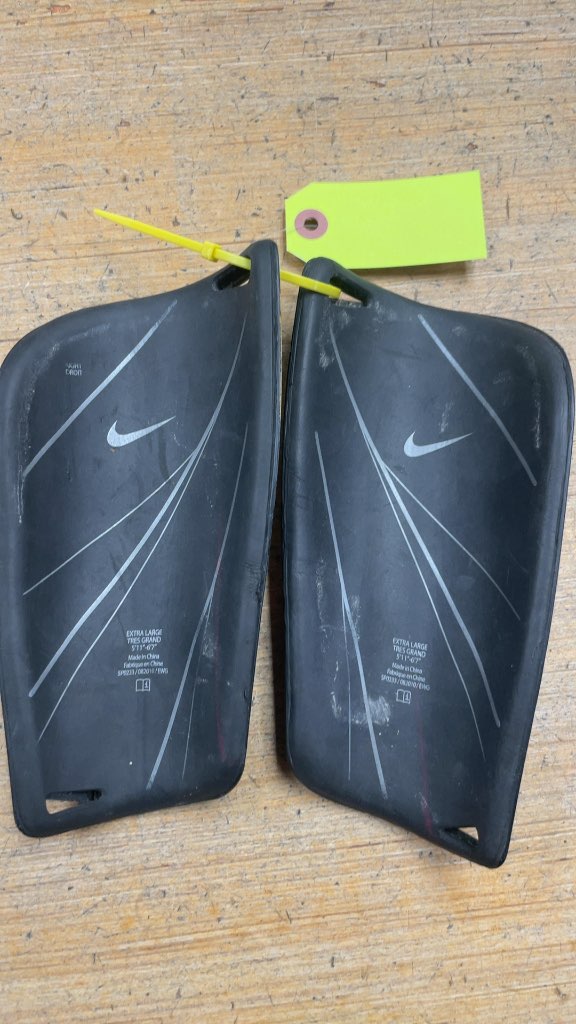 Nike Mercurial Adult Shin Guards