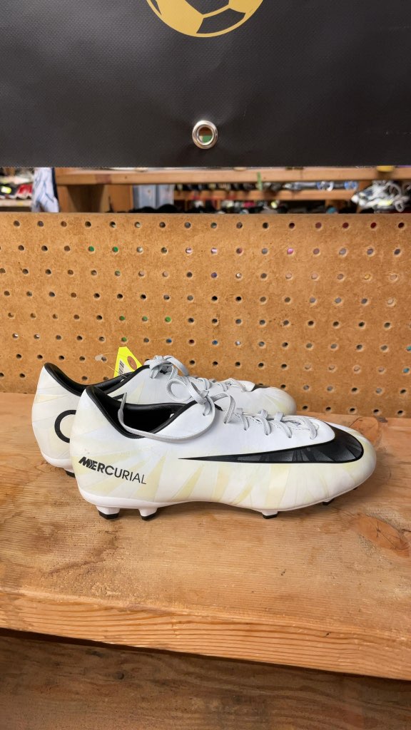 Nike Mercurial CR7 Soccer Cleats - Size 4