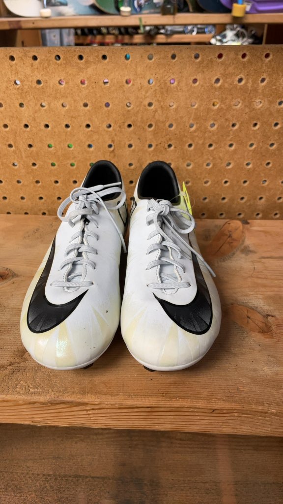 Nike Mercurial CR7 Soccer Cleats - Size 4