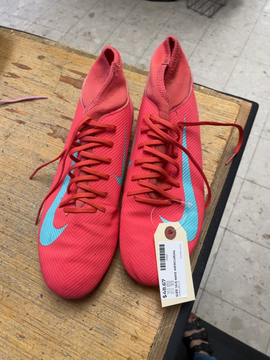 Nike Mercurial Size 10.5 Coral/Blue Soccer Cleats