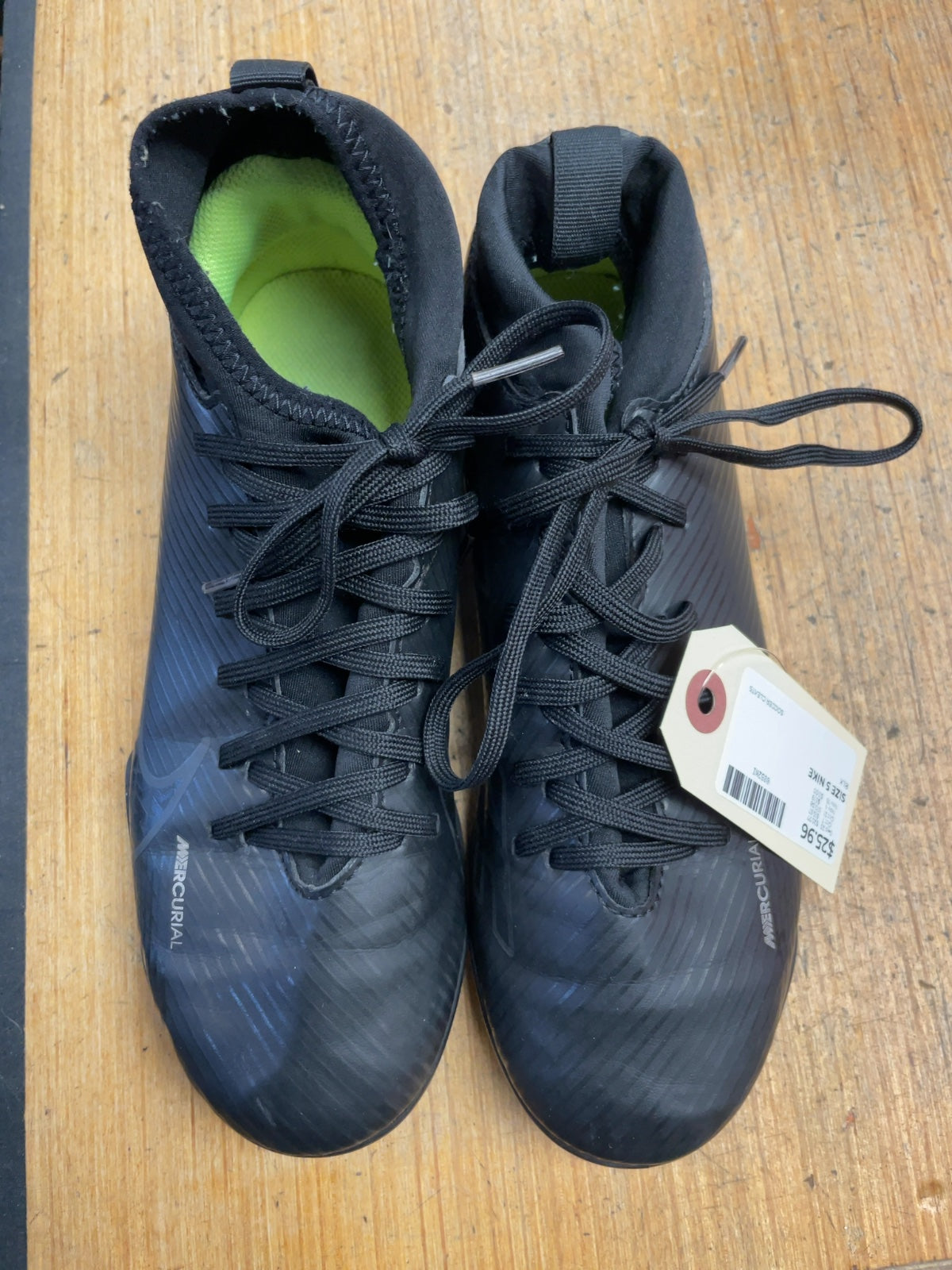 Nike Mercurial Size 5 Soccer Cleats