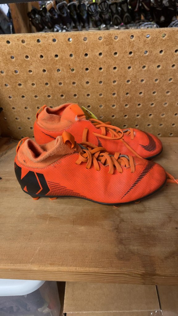 Nike Mercurial Soccer Cleats - Orange - Size 3