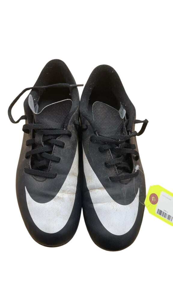 Nike Mercurial Soccer Cleats - Size 5
