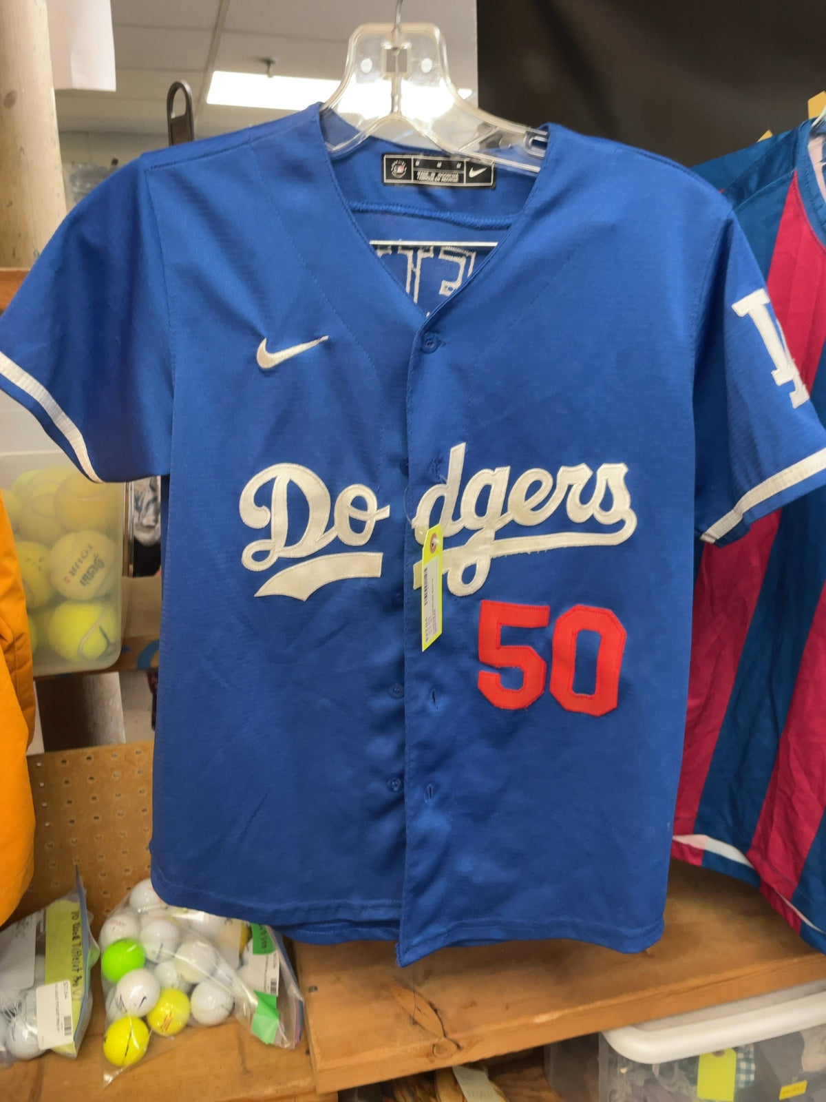Nike Mookie Betts Los Angeles Dodgers Junior Medium Jersey