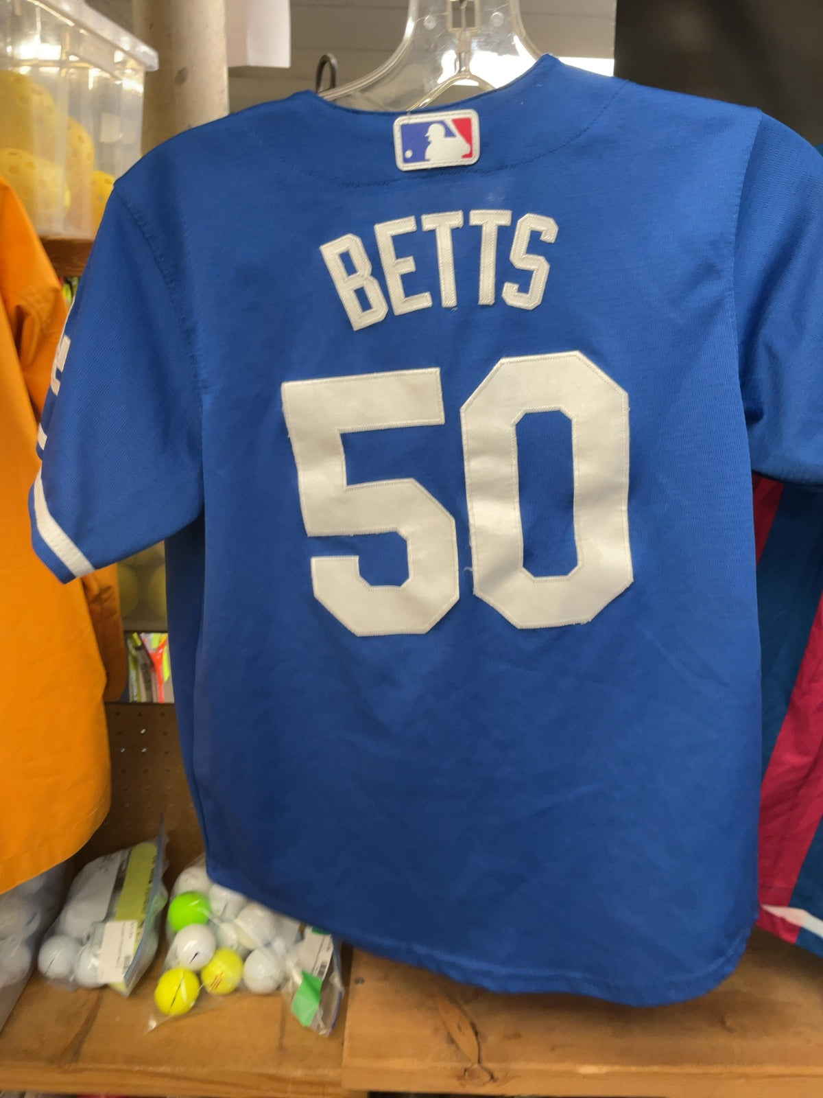 Nike Mookie Betts Los Angeles Dodgers Junior Medium Jersey