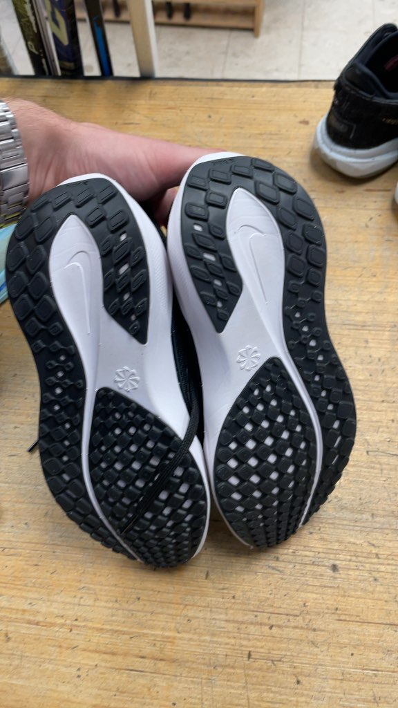 Nike Pegasus Running Shoes - Size 4