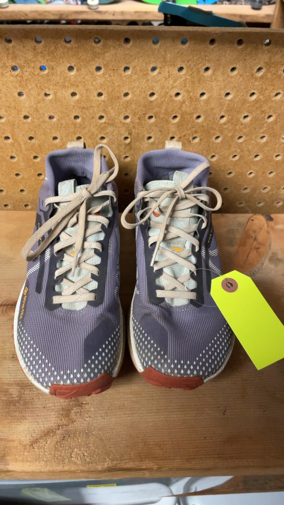 Nike Pegasus Trail 4 GORE-TEX Women's Running Shoes - Size 5.5