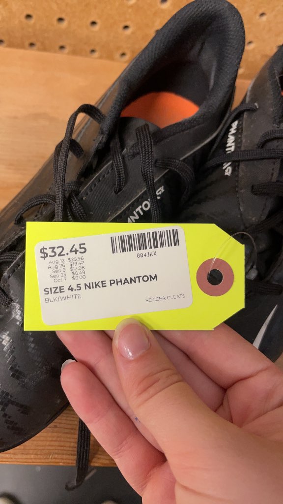Nike Phantom Soccer Cleats - Size 4.5
