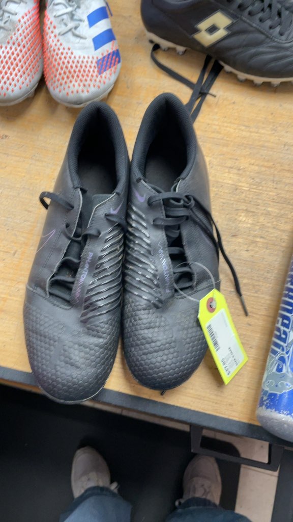 Nike Phantom Venom Soccer Cleats