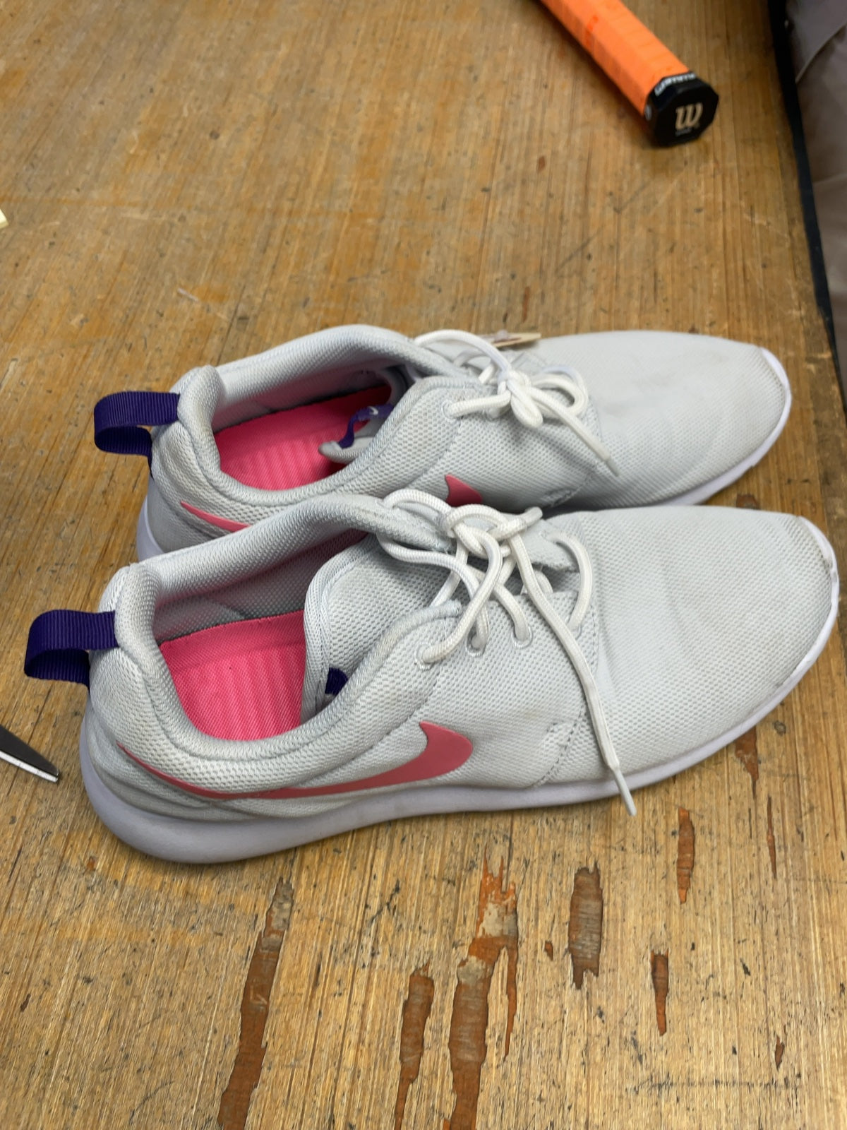 Nike Roshe Size 12 Grey/Pink Runners