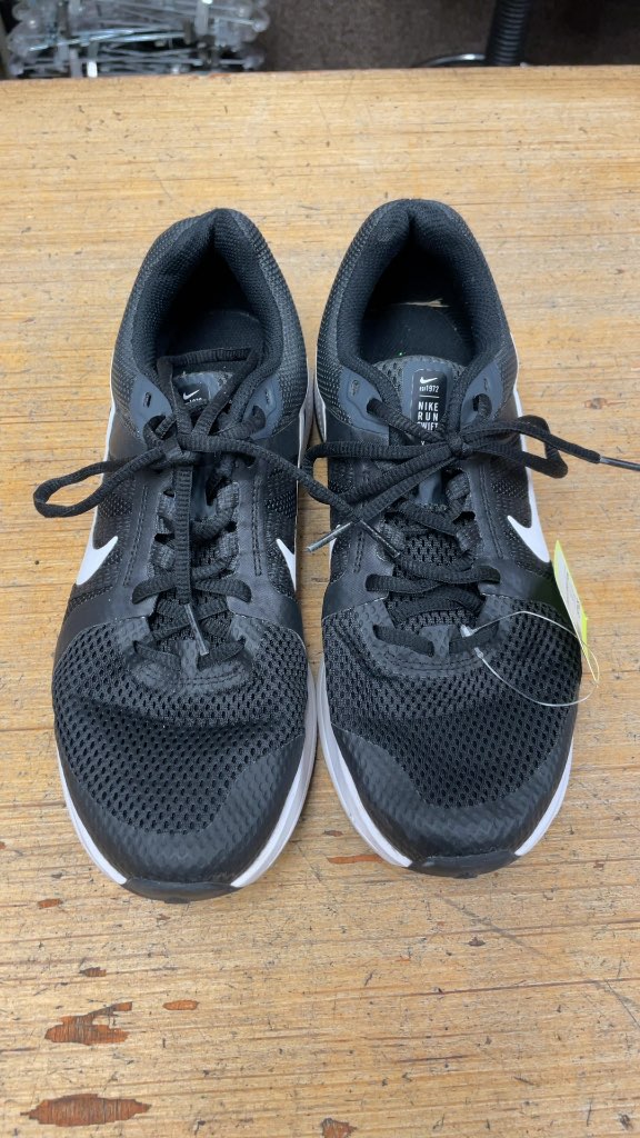 Nike Run Swift Women's Running Shoes - Size 10