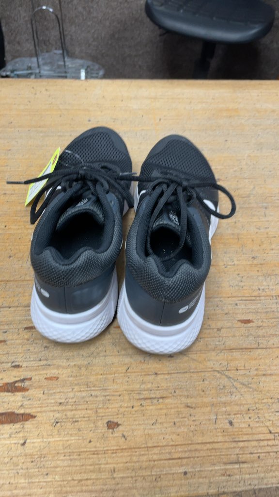 Nike Run Swift Women's Running Shoes - Size 10