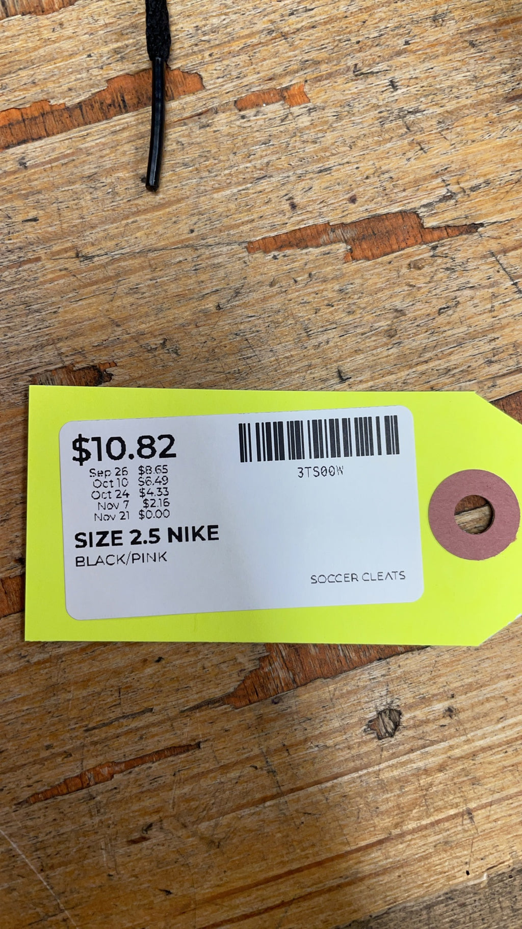 Nike Soccer Cleats Size 2.5 Black/Pink