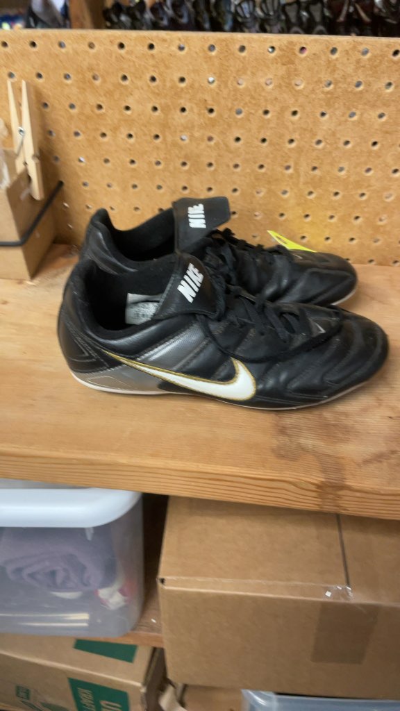Nike Soccer Cleats Size 3.5 Black/White