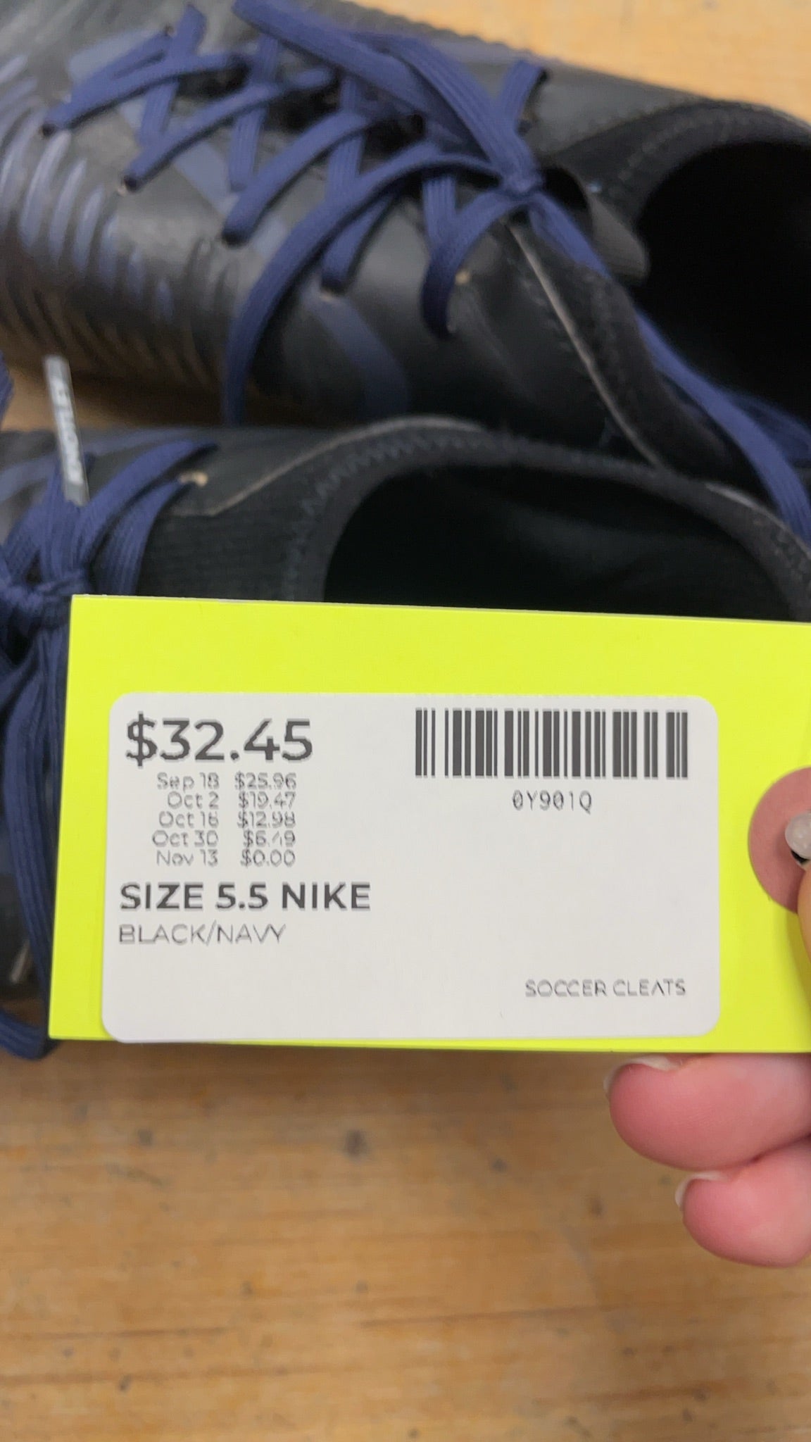 Nike Soccer Cleats Size 5.5 Black/Navy