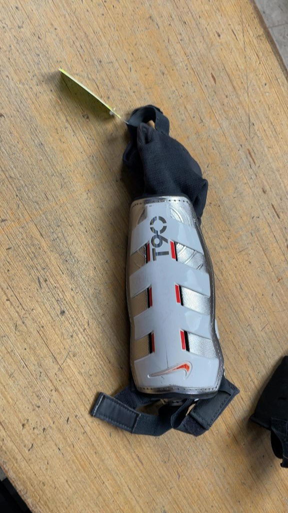 Nike T90 Adult Soccer Shin Guards