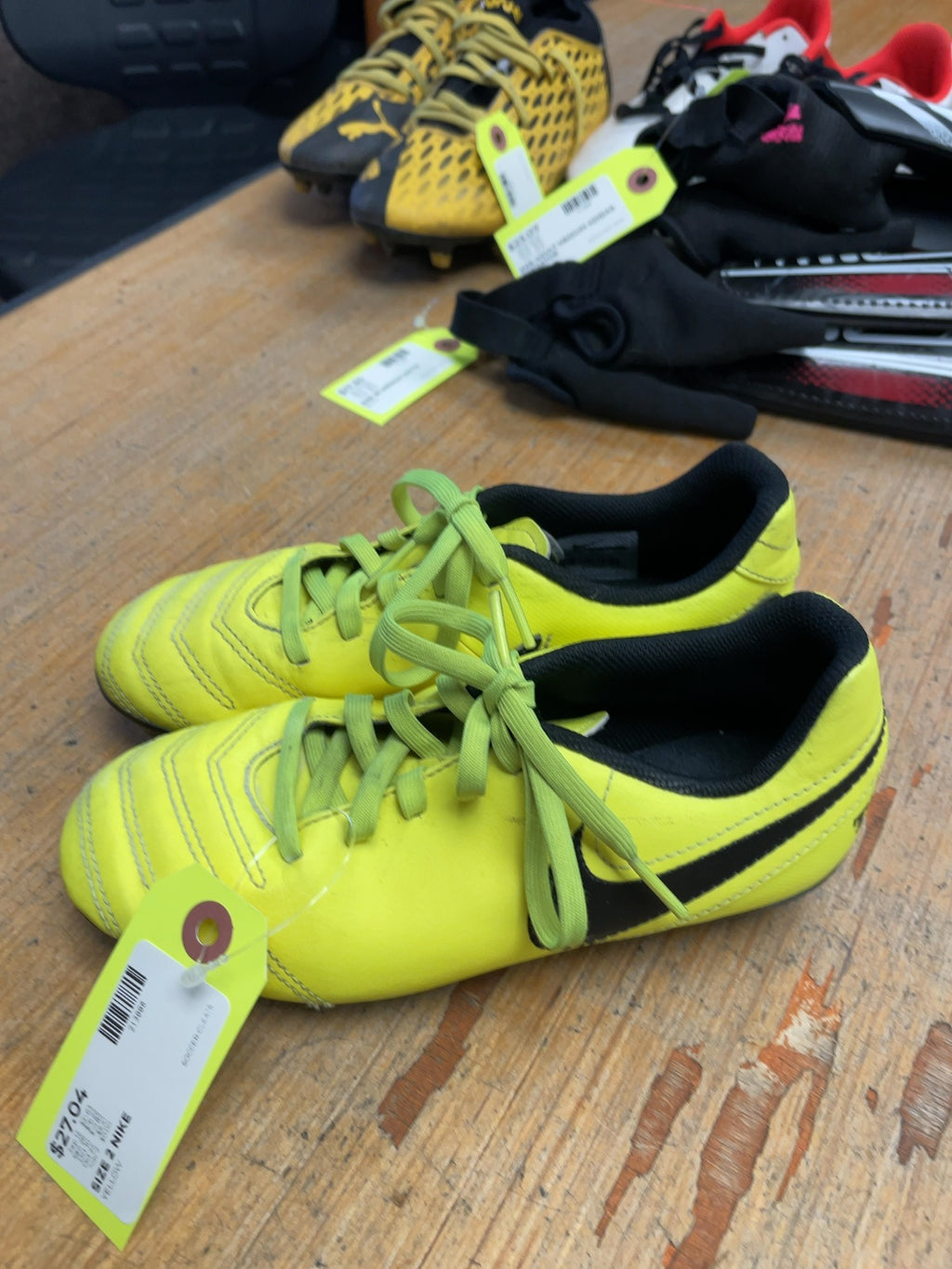Nike Tiempo Size 2 Soccer Cleats