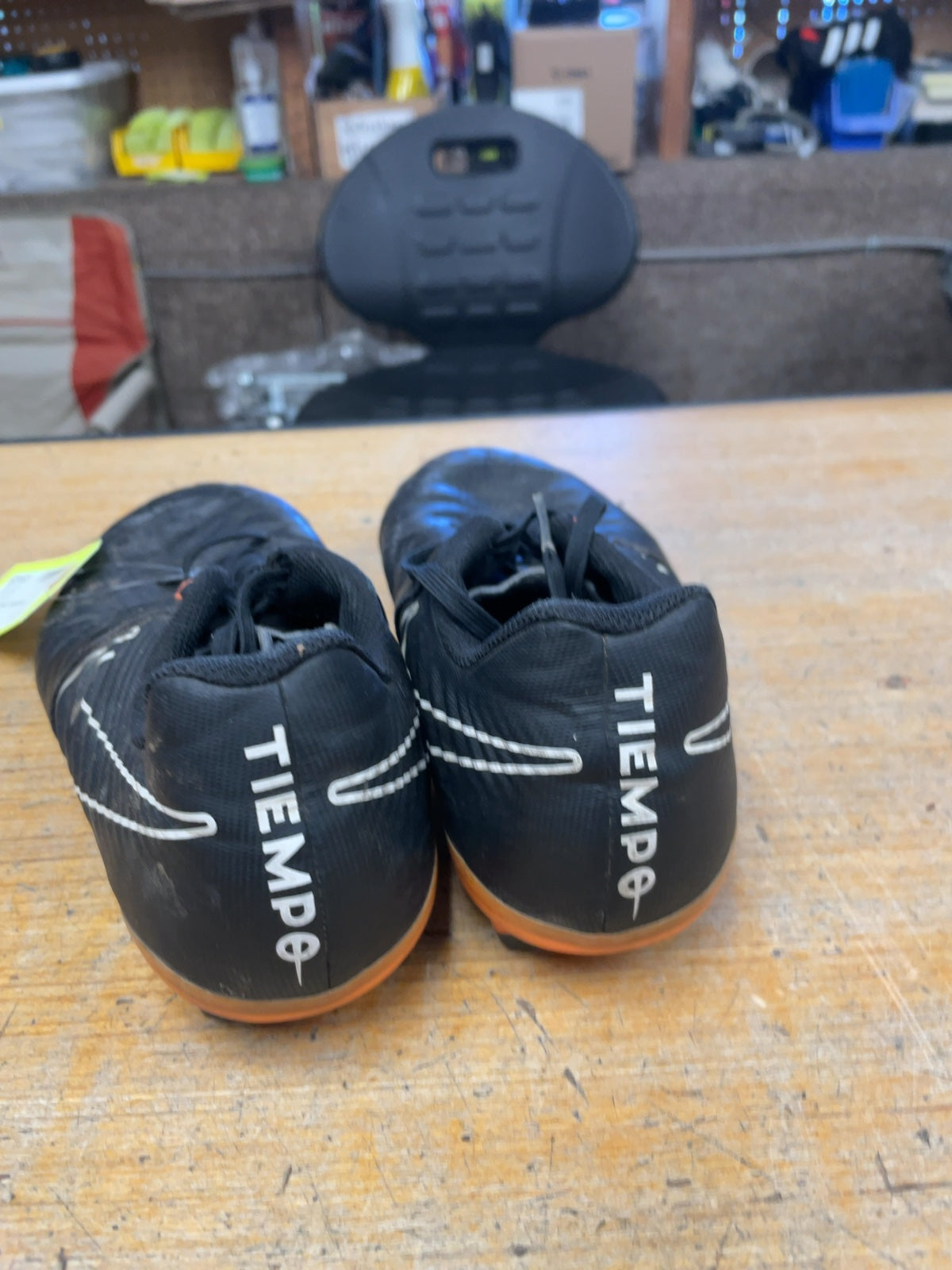 Nike Tiempo Size 5 Soccer Cleats