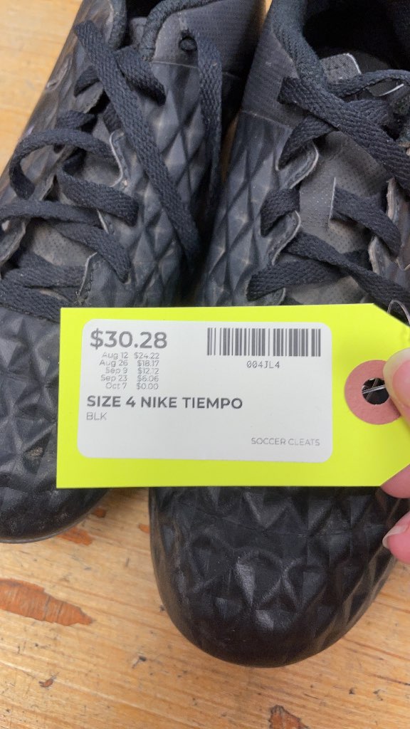 Nike Tiempo Soccer Cleats - Size 4