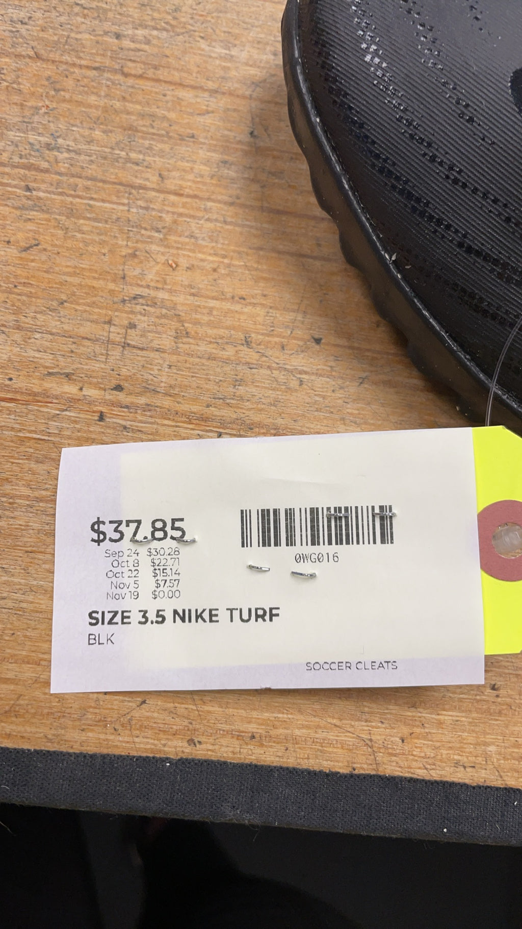 Nike Turf Size 3.5 Black Soccer Cleats