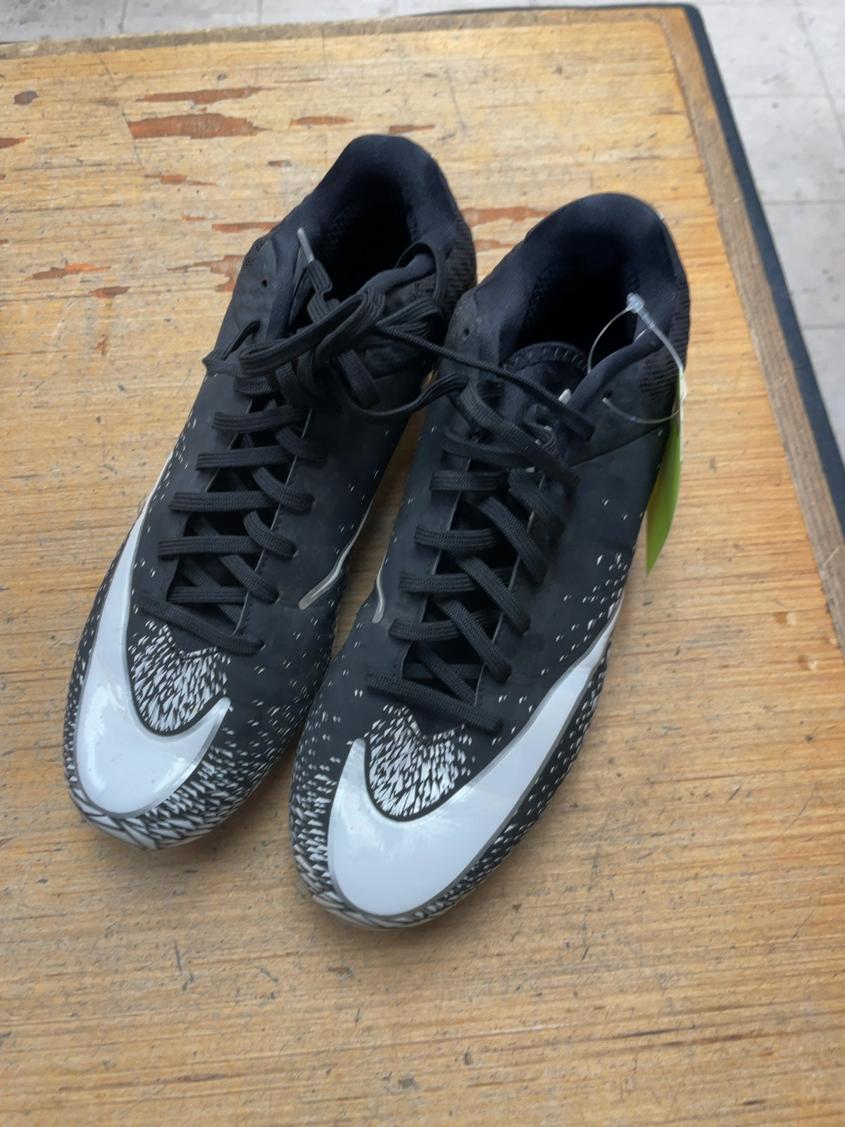Nike Vapor Untouchable Speed 2 Size 9 US Football Cleats