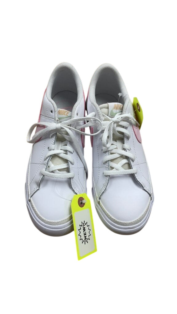 Nike White and Pink Sneakers - Size 6.5