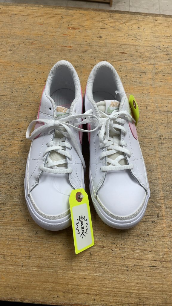 Nike White and Pink Sneakers - Size 6.5