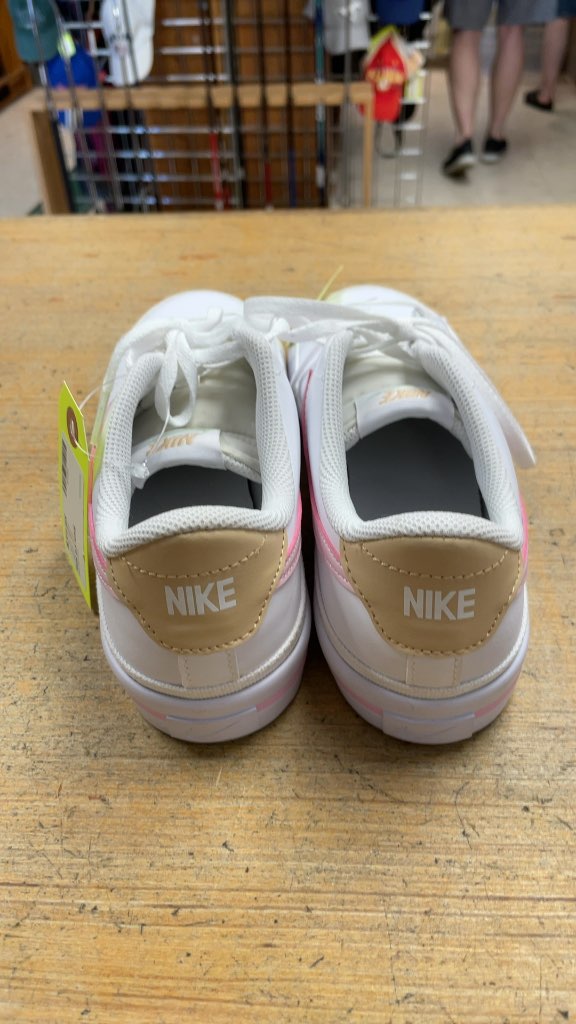 Nike White and Pink Sneakers - Size 6.5