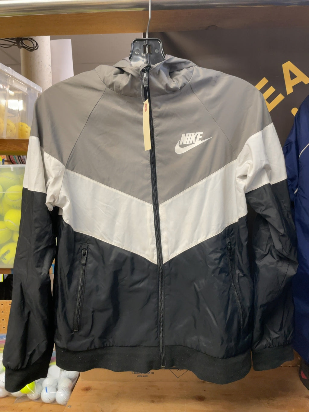 Nike Windrunner Junior L Rain Jacket