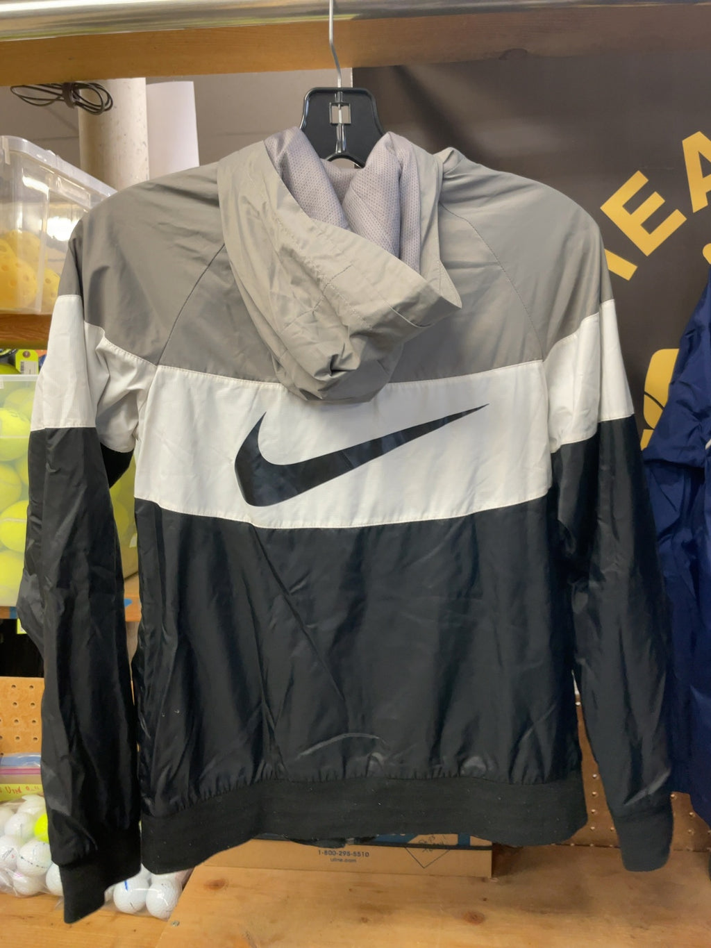 Nike Windrunner Junior L Rain Jacket