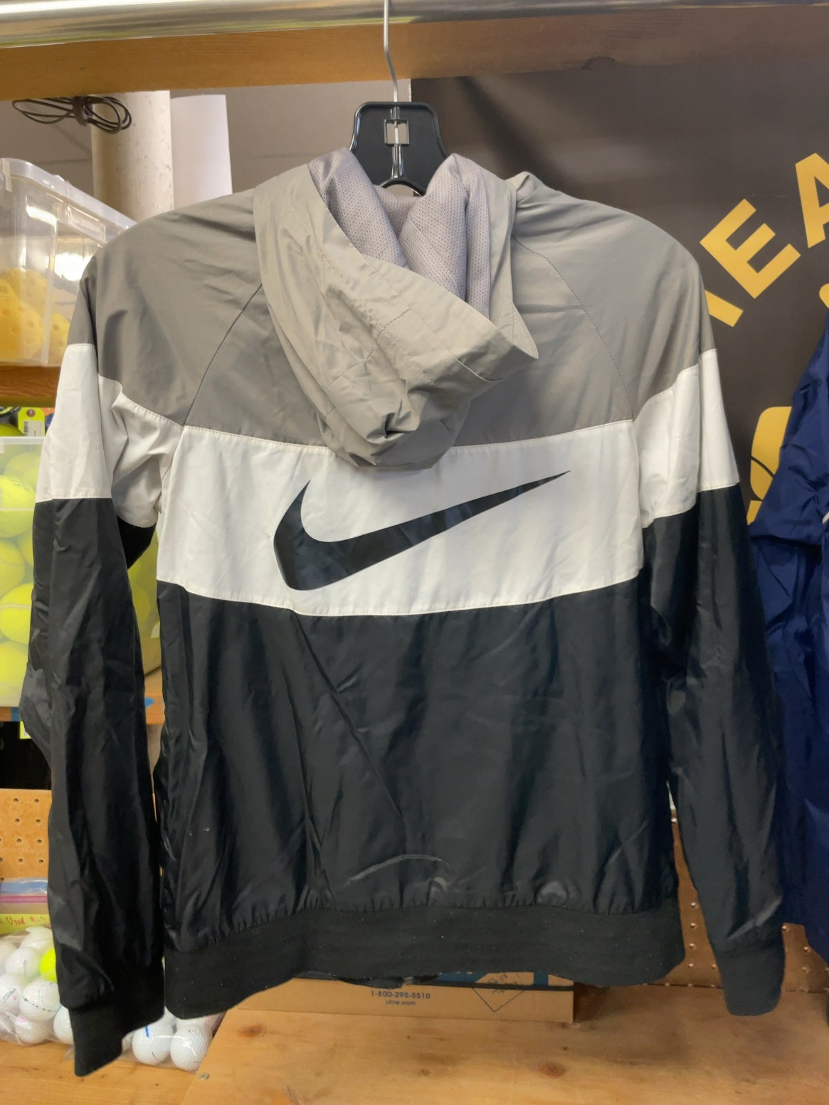 Nike Windrunner Junior L Rain Jacket