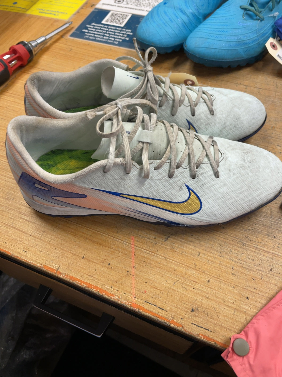 Nike Zoom Mercurial Vapor 15 Academy TF Size 9 Turf Soccer Cleats