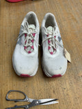On Cloudmonster Size 8.5 Running Shoes
