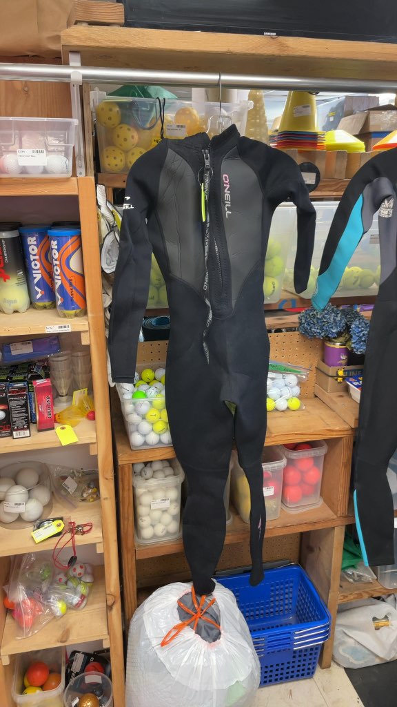O'Neill Ladies Size 6 Wetsuit - Black/Pink