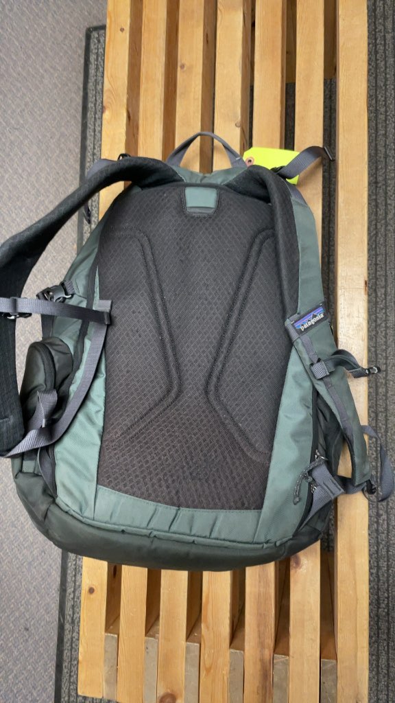 Patagonia Paxat 32L Backpack - Green