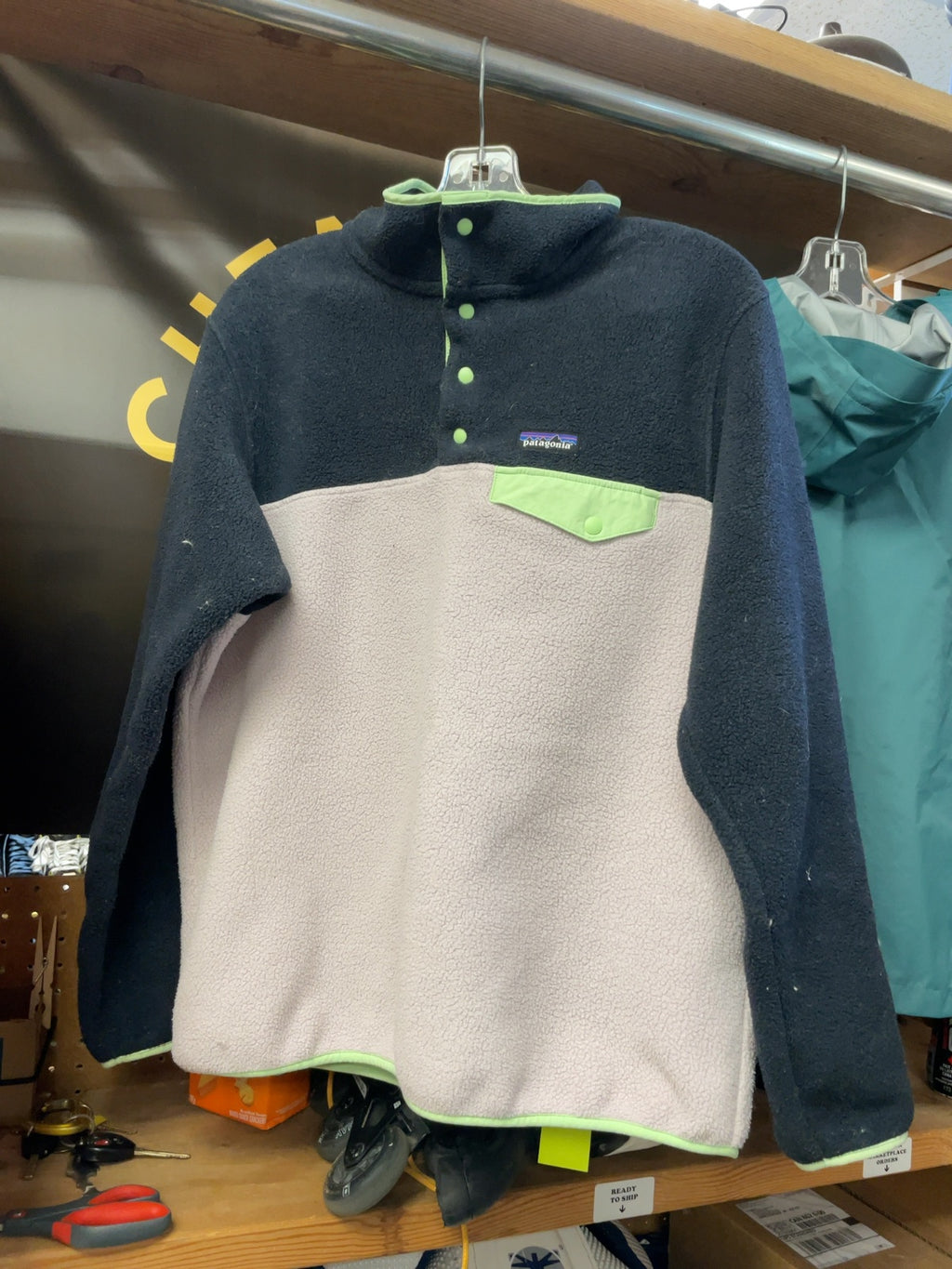 Patagonia Synchilla Size L Pink/Black/Green Fleece Pullover