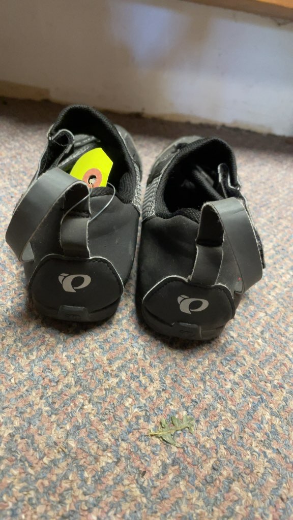 Pearl Izumi Cycling Shoes - Size 11