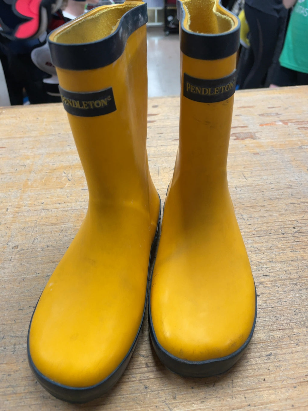Pendleton Rain Boots Size 2 Yellow/Blue