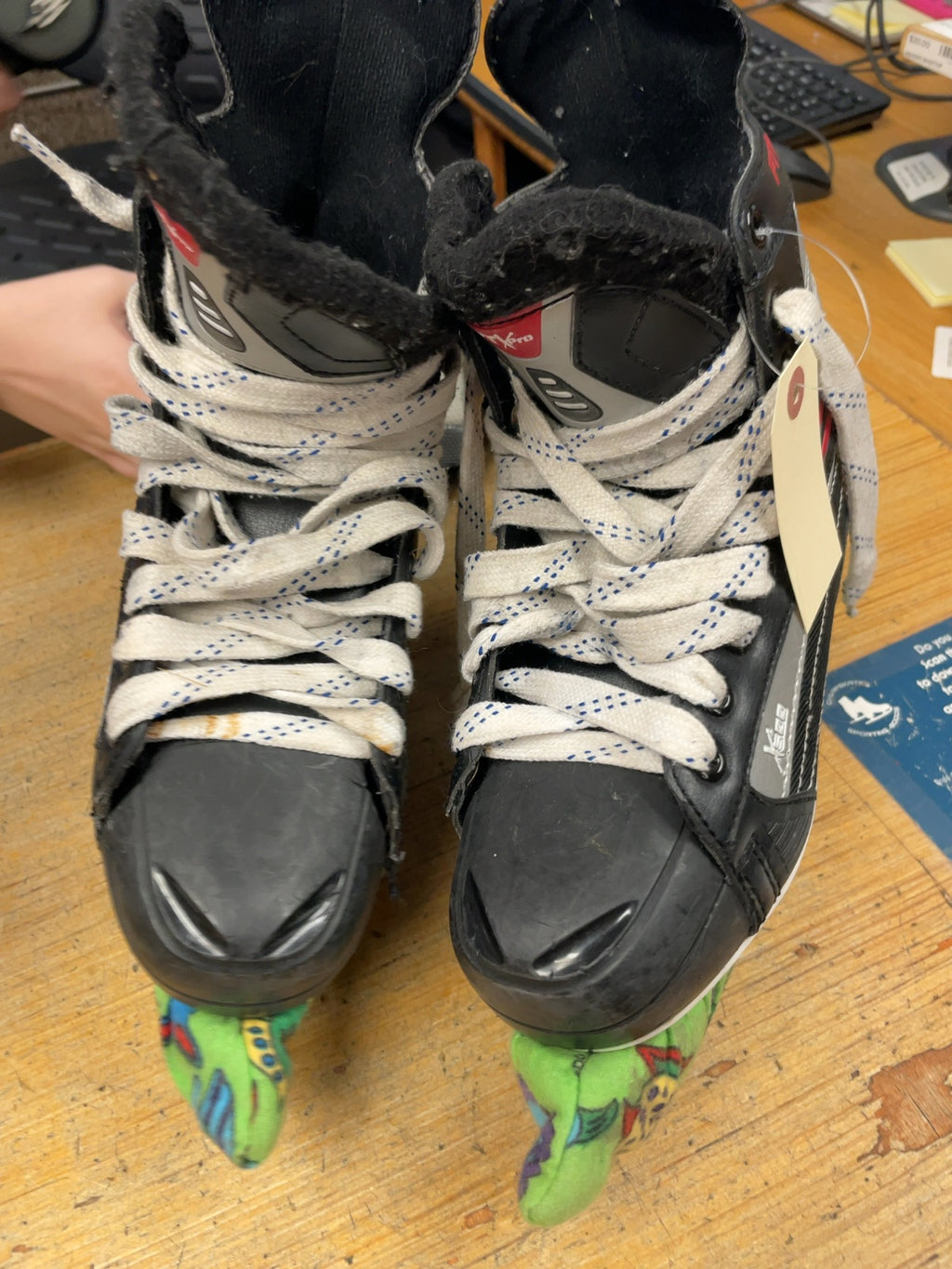 PTX Pro X200 Size 7 Hockey Skates