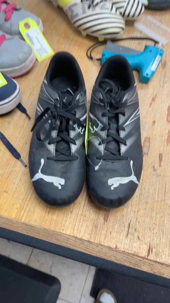 Puma Black Soccer Cleats Size 5