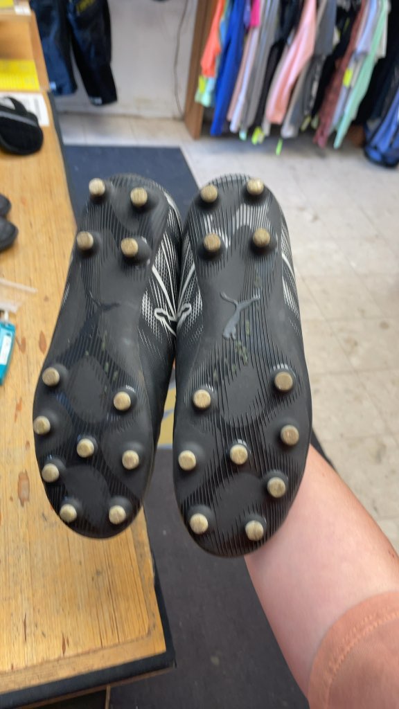 Puma Black Soccer Cleats Size 5