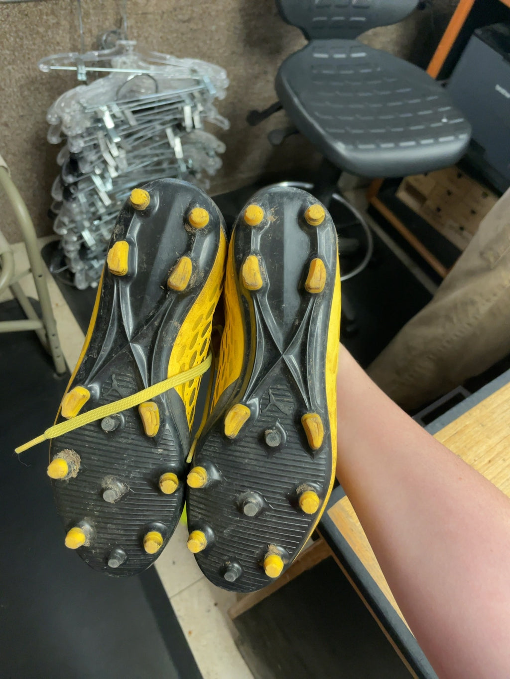 Puma Future Size 6 Soccer Cleats