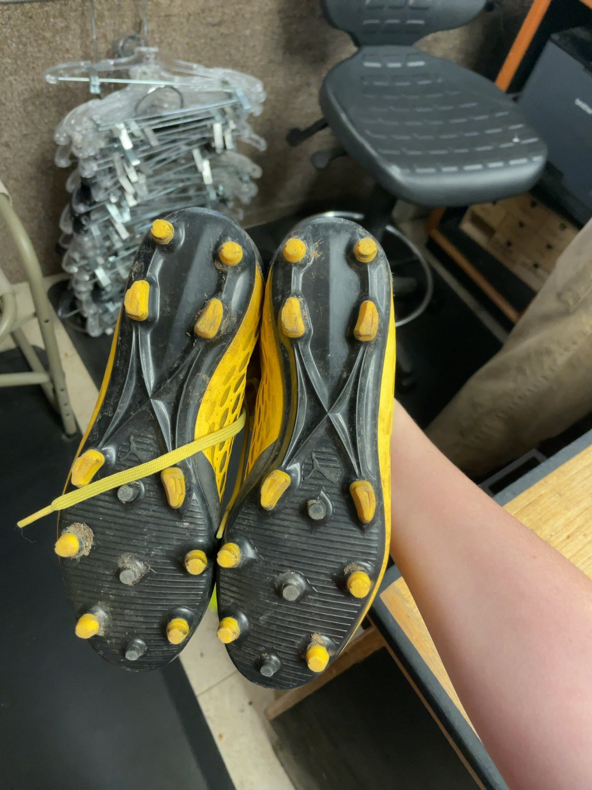 Puma Future Size 6 Soccer Cleats