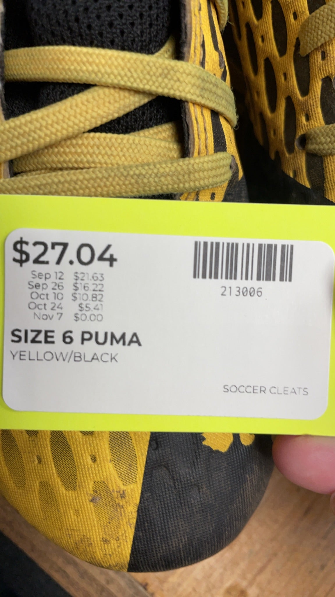 Puma Future Size 6 Soccer Cleats