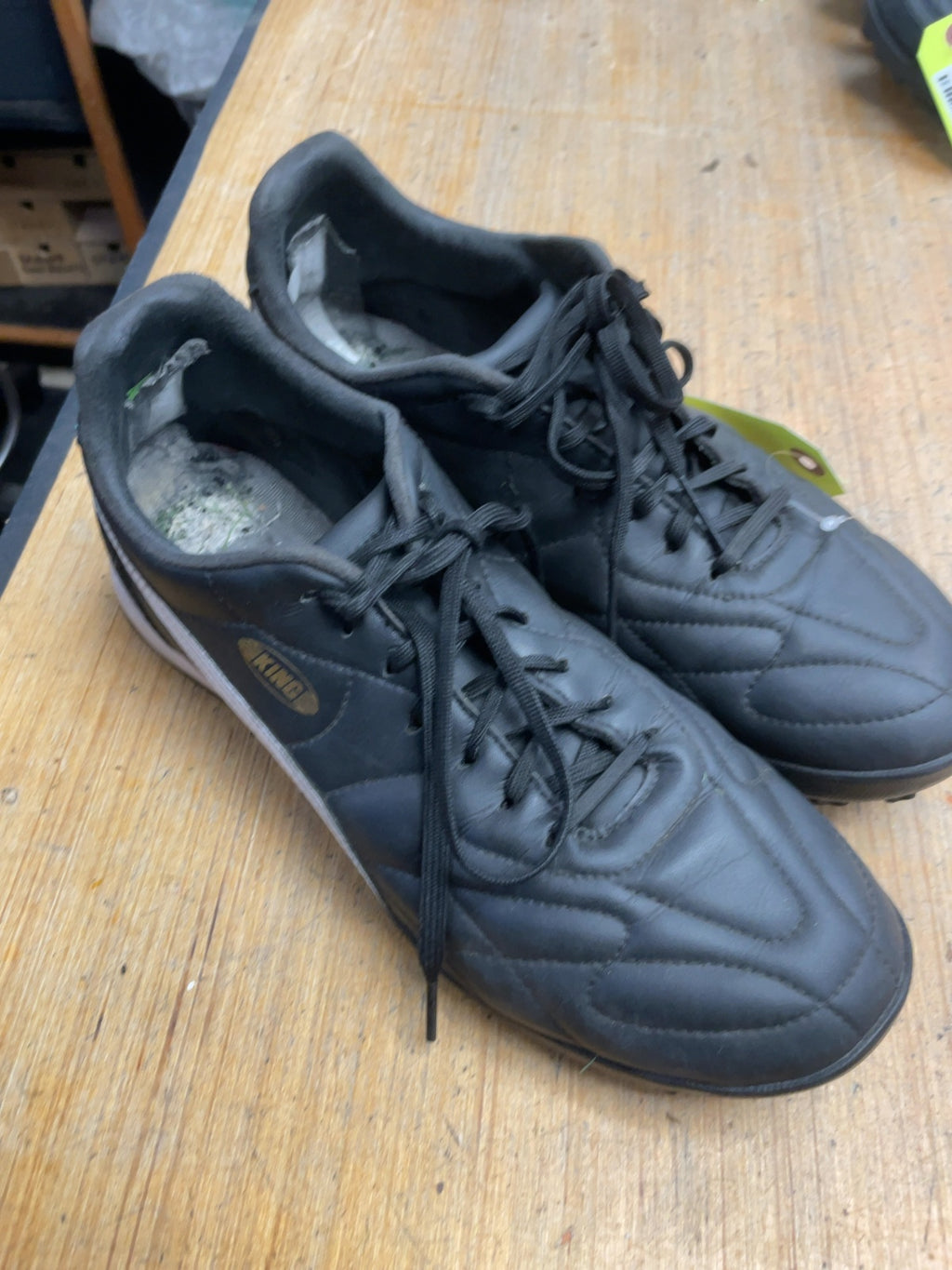 Puma King Top TF Size 10.5 US Black Turf Soccer Cleats