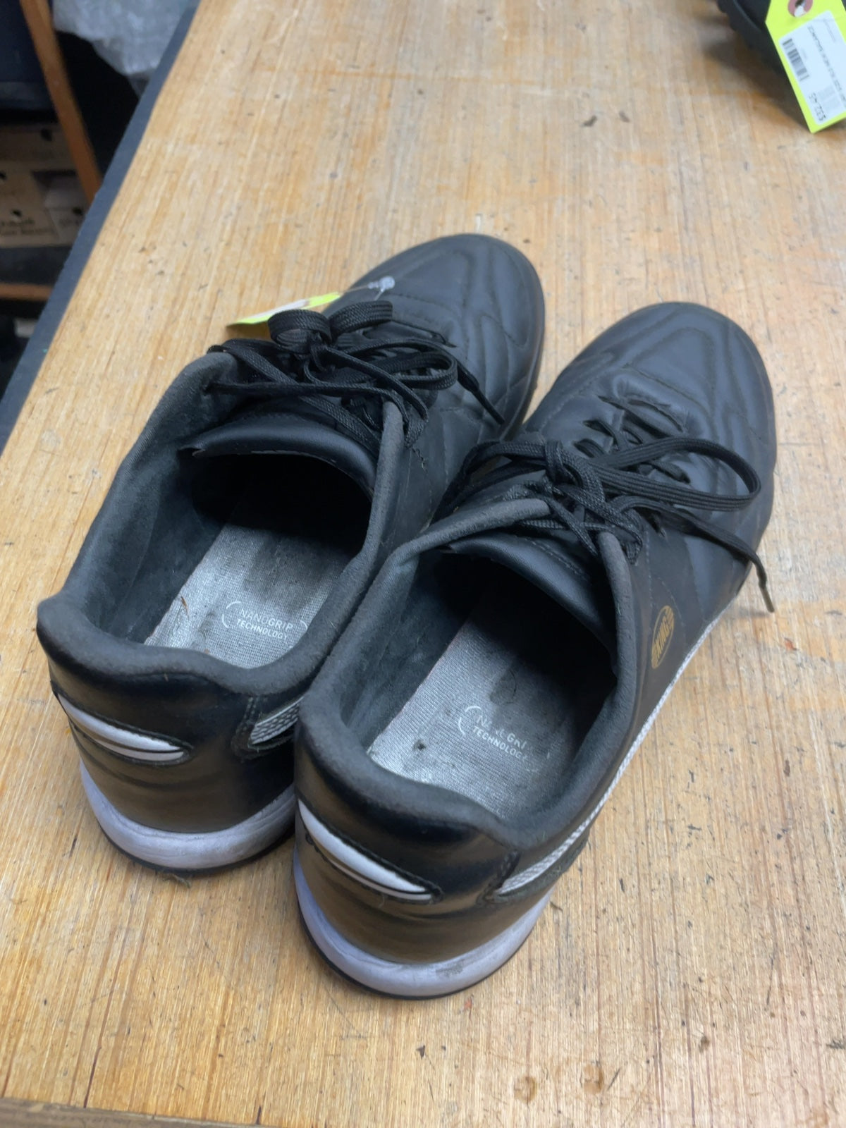 Puma King Top TF Size 10.5 US Black Turf Soccer Cleats