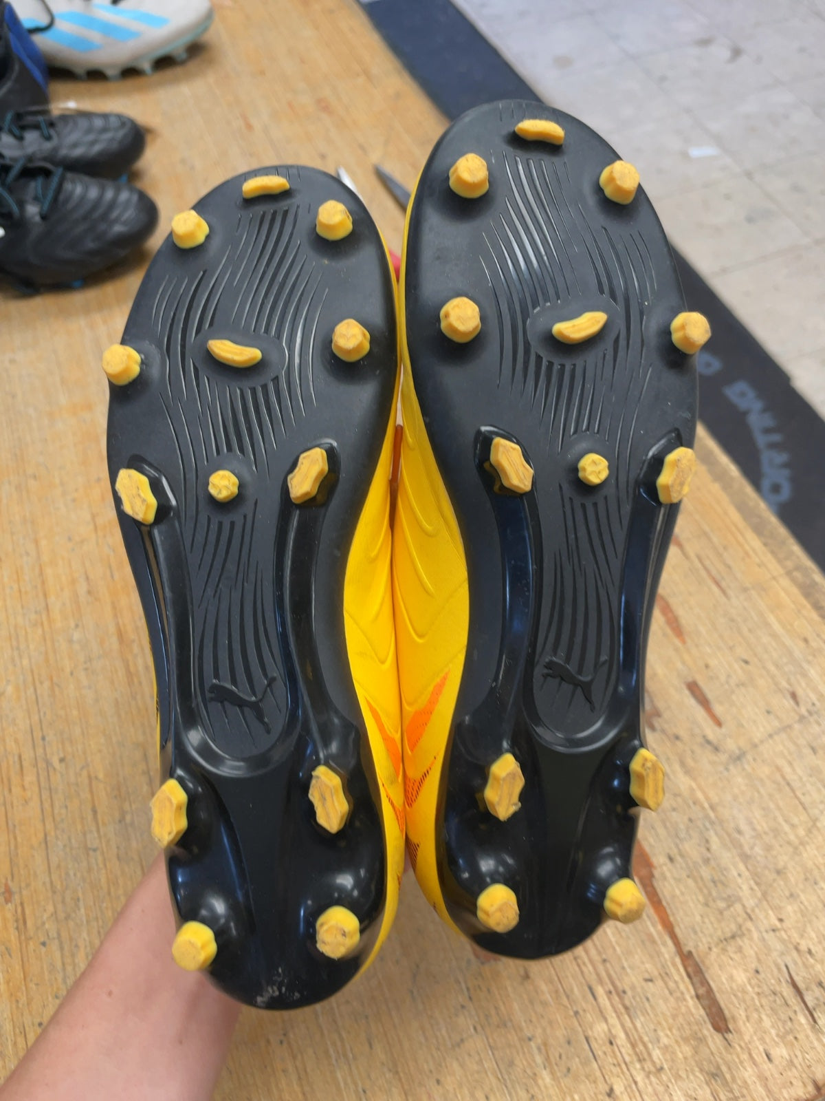 Puma One Size 4 Soccer Cleats