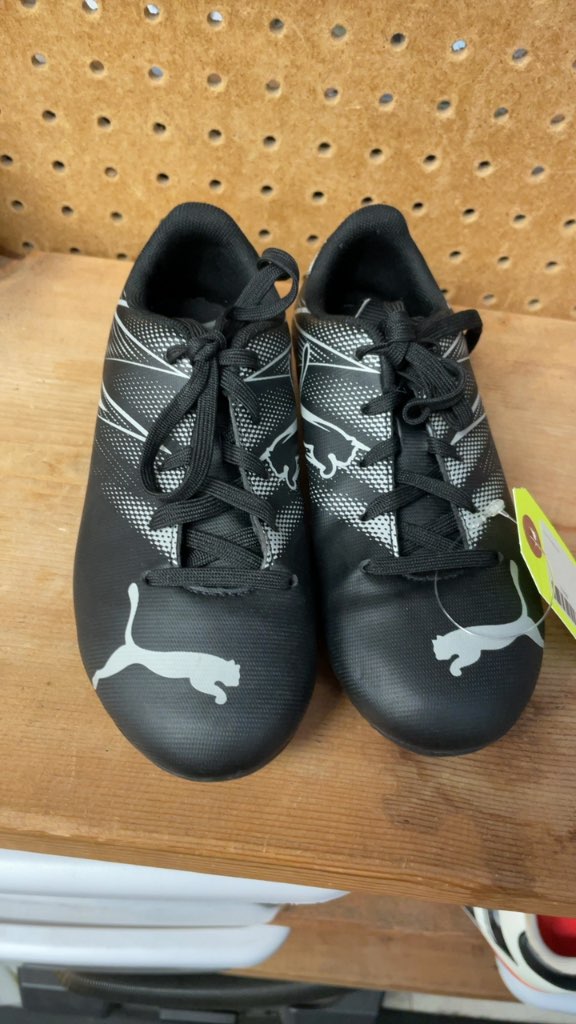 Puma Soccer Cleats - Size 1