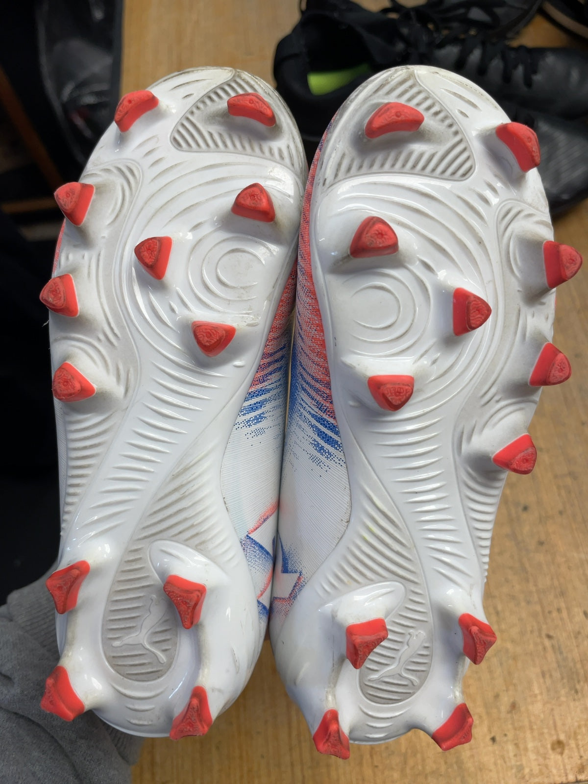 Puma Soccer Cleats Size 11C White/Blue